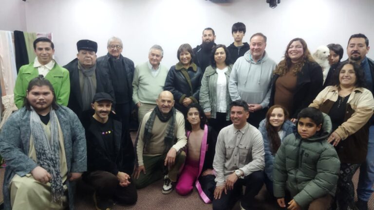 Todo una experiencia, Obra de Teatro Hanjo.